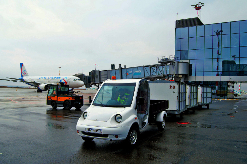 В аэропорту Симферополь испытали первый крымский электрокар